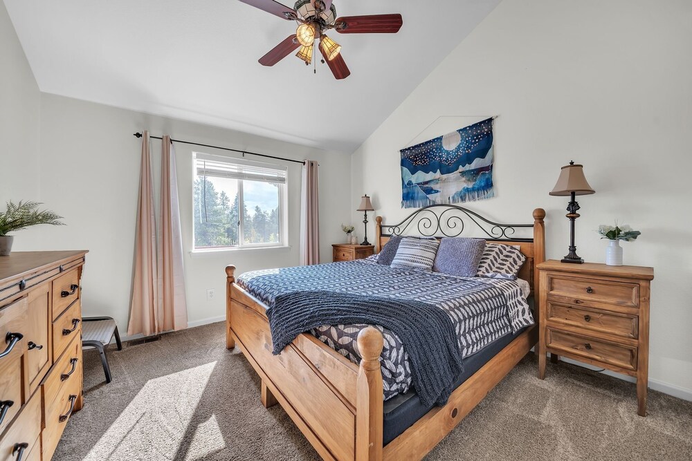 Relaxing Bailey Home 3 Bedroom Cabin