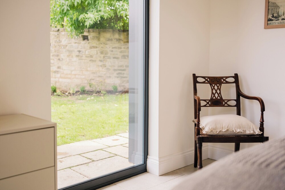 Historic 3 BD Cottage in the Cotswolds