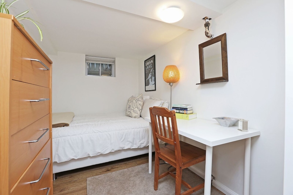 Applewood Suites - Danforth Basement - Image 4