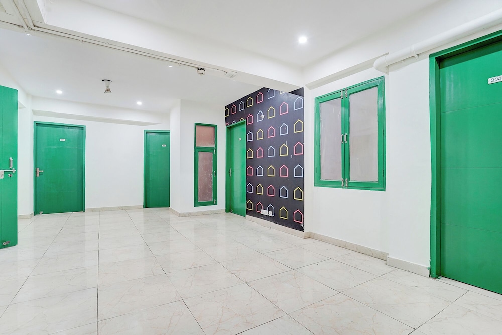 Fabhotel Cyberhub Suits
