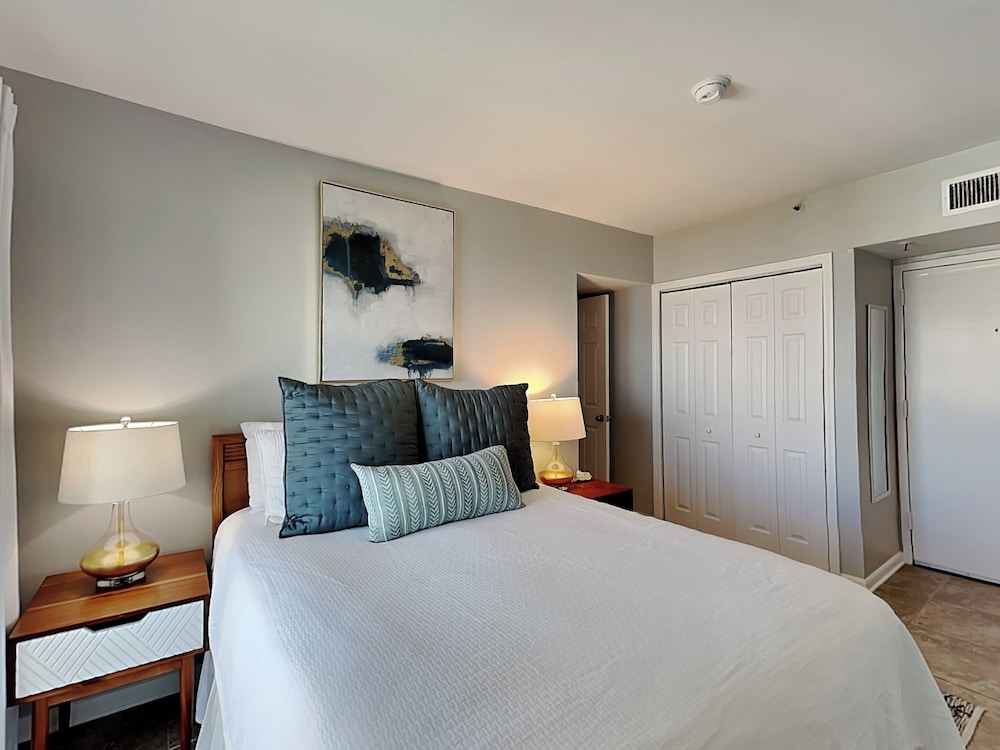 Royal Gulf Beach & Racquet Club #5816 by Southern Vacation Rentals