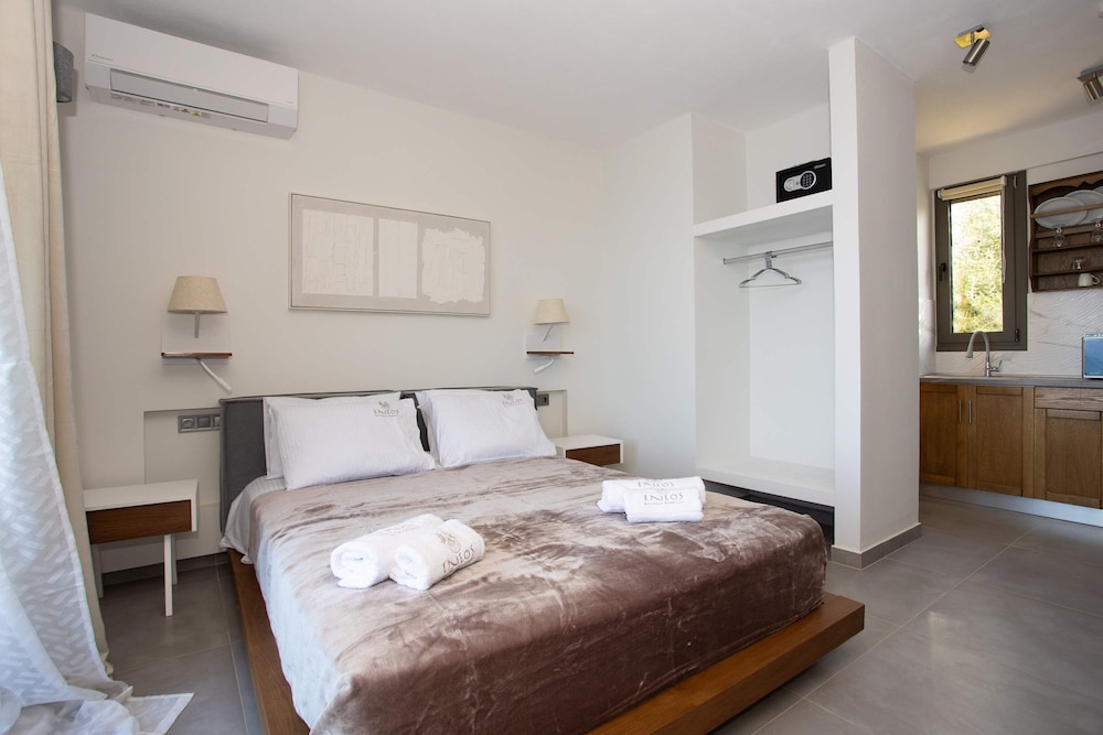 Eneos Boutique Residence - Koroni Garden Gem