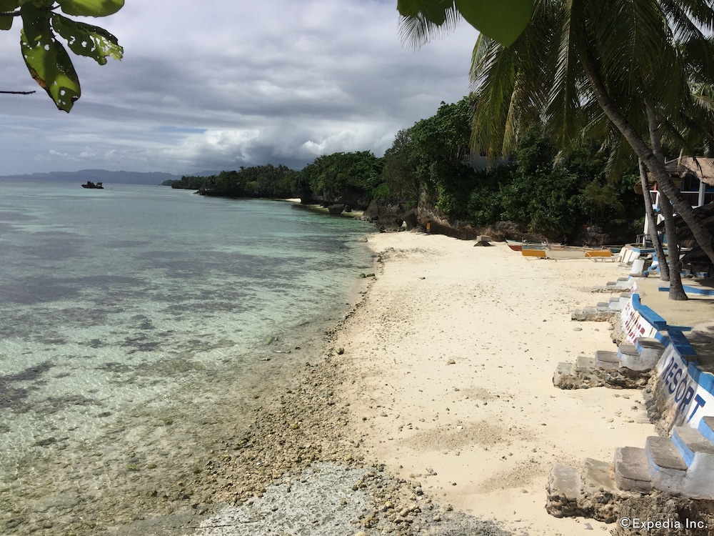FloWer Beach Resort
