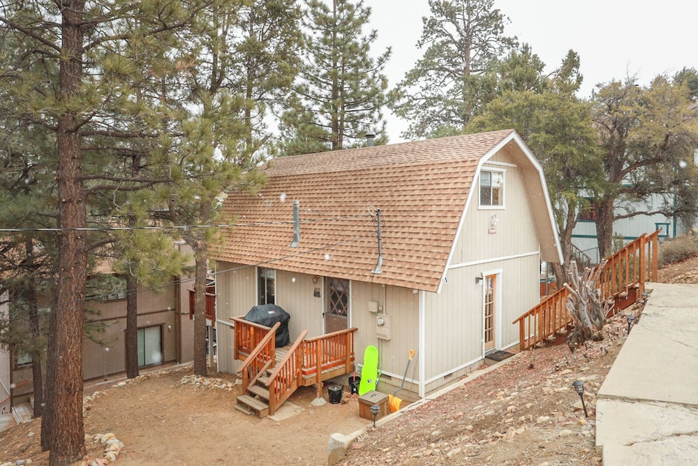 Maple Hill Lodge