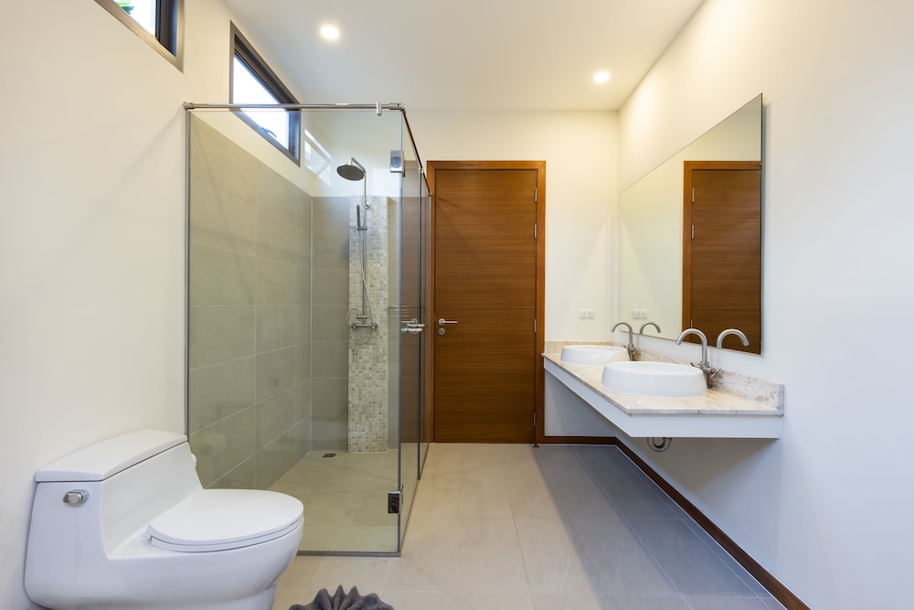 Exquisite Thai Balinese Pool Villa Mika