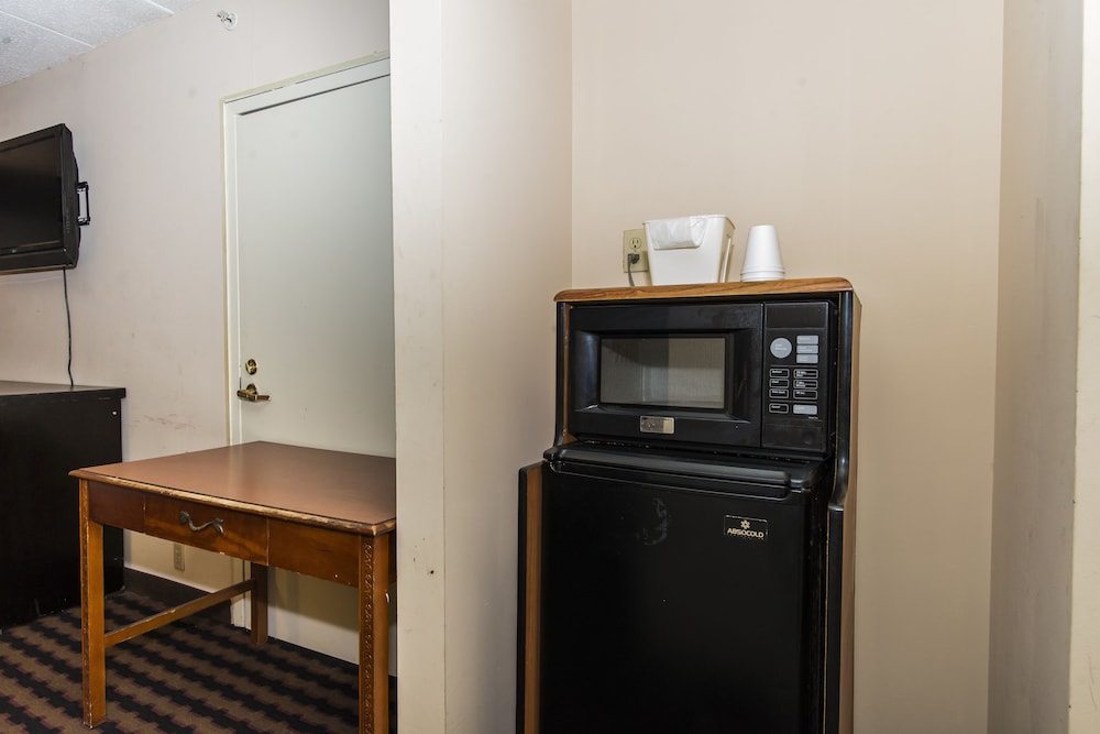 Laurel Vacations - Garden Inn - Property Image 1