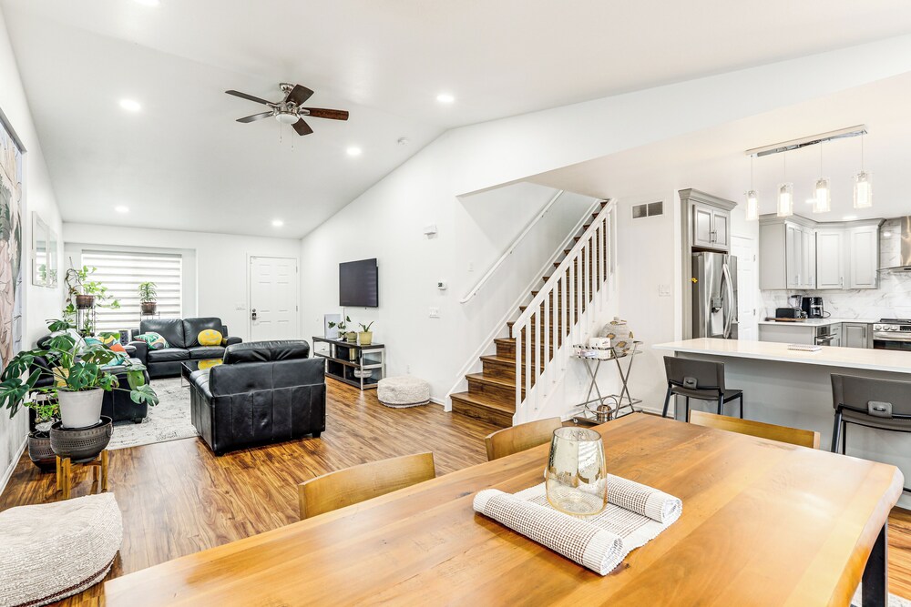 5 Mi to Cherry Creek State Park: Home w/ Yard!