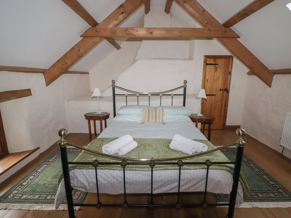 Panteurig Cottage