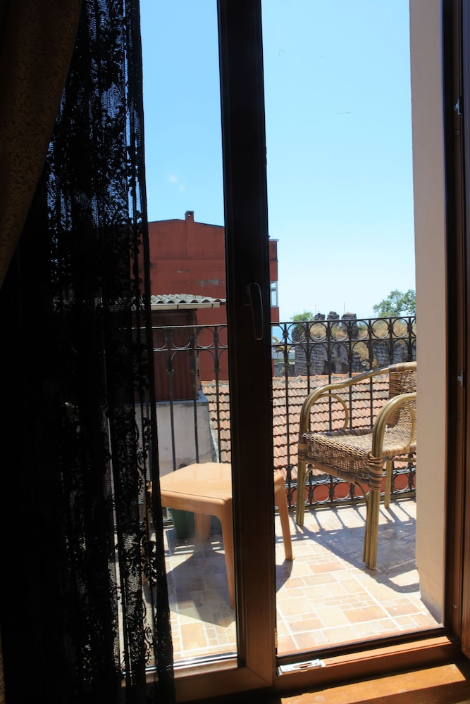 Tom Square Butik Otel - Image 8