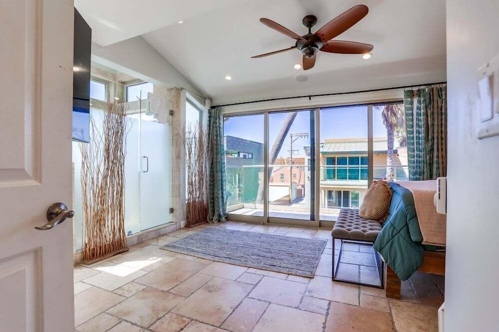 Ocean Breeze 1