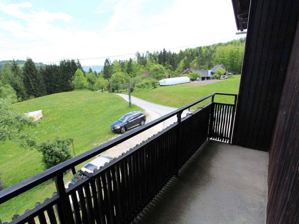 Apartment in Kottmansdorf Near Worthersee view 2