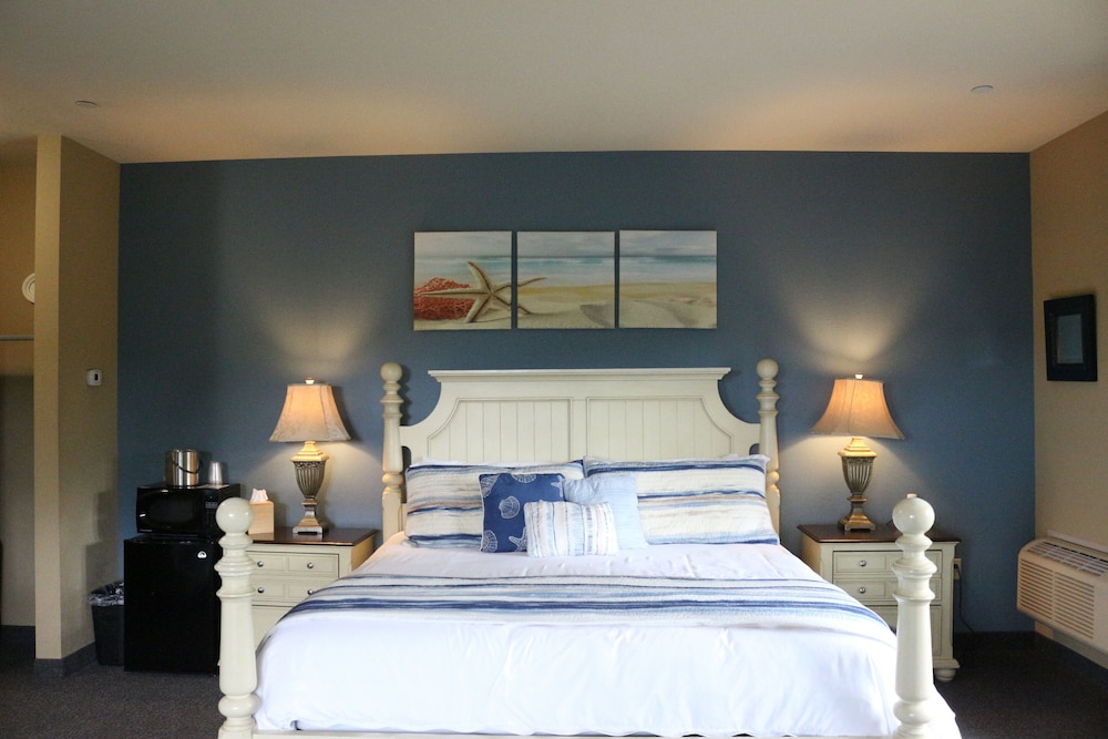 The Lodge at Woodstone Country Club
