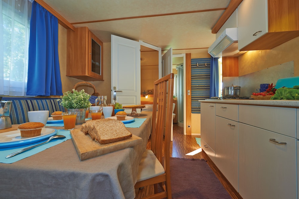 Baia Domizia Camping Village