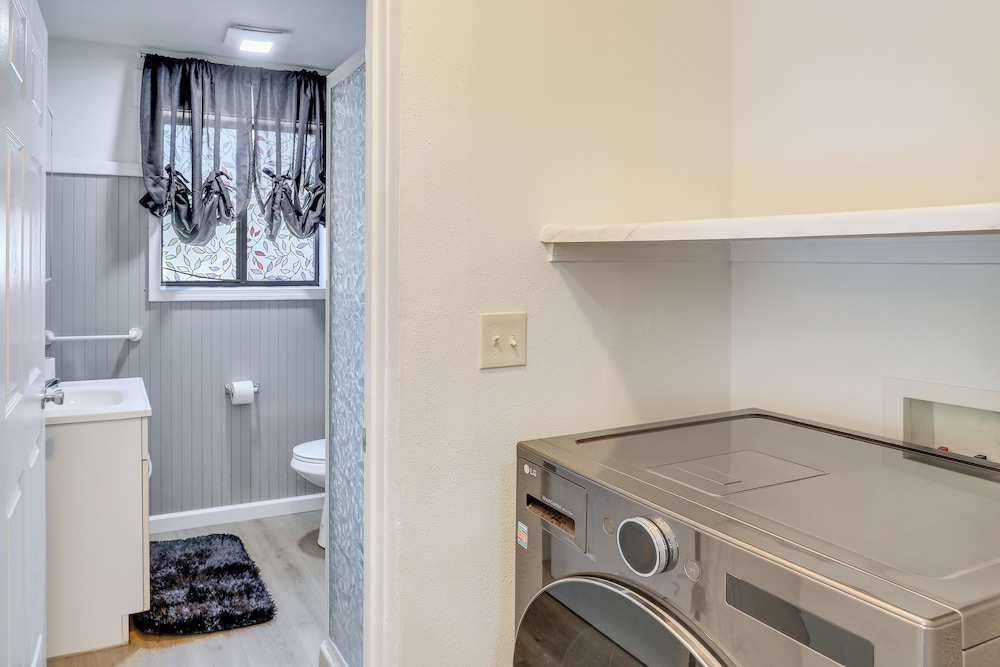 Private Horse Stall: Unplug at Shingletown Home!