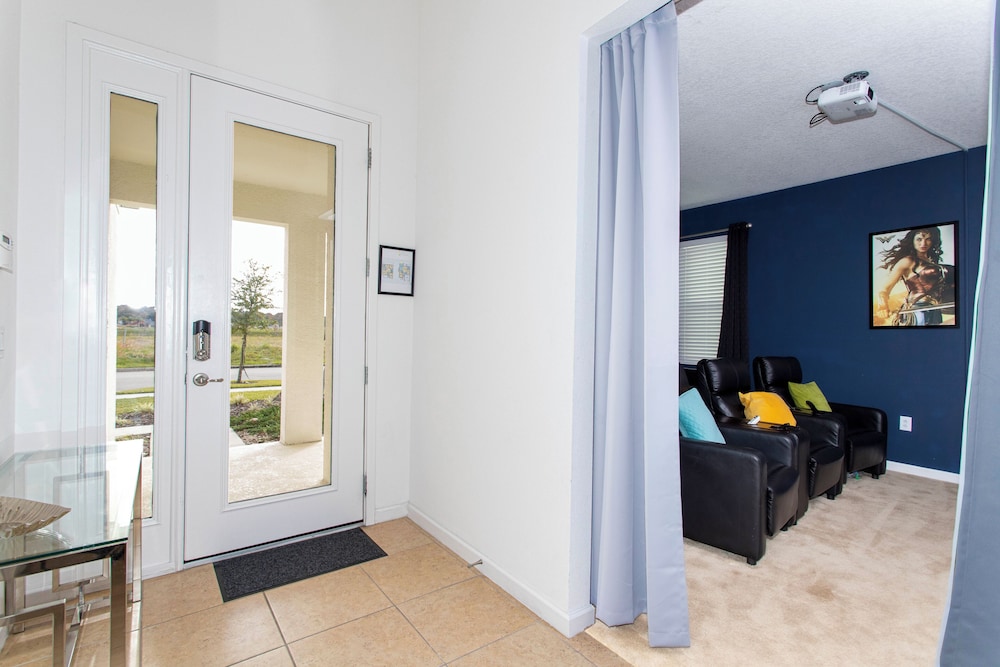 Splendid 5Bd w Pool Close to Disney 310 Bella Vida Resort