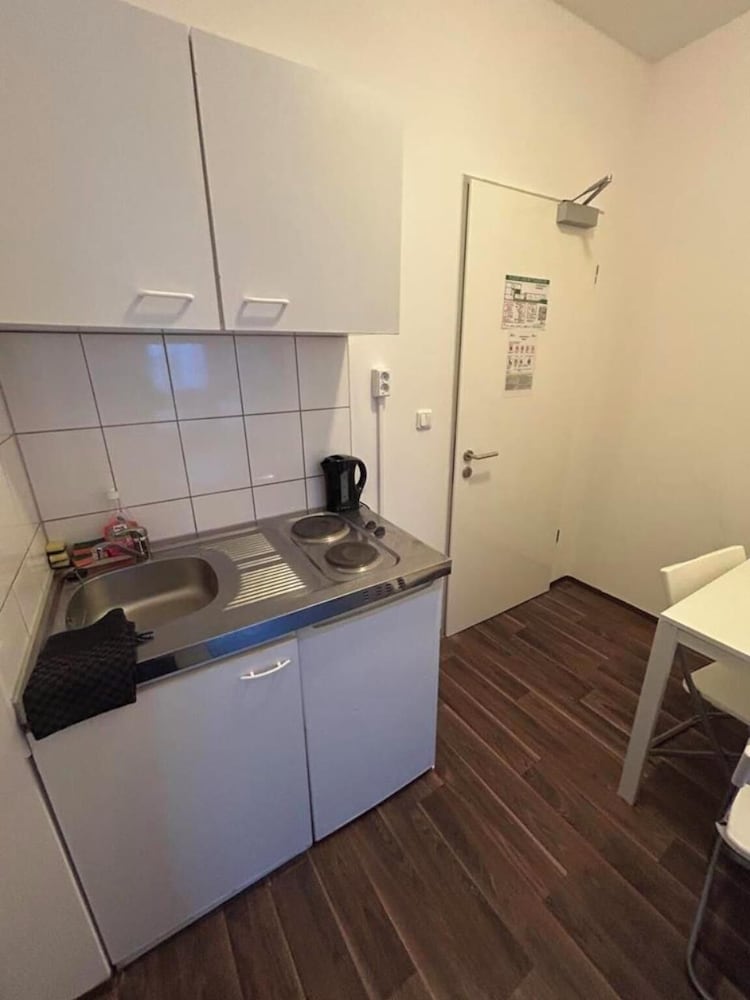 2-Rent Group Hostel Apartments SEN14