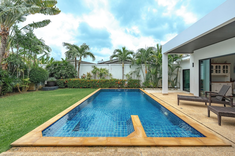 4Br Near Pier Private Pool & Garden V246