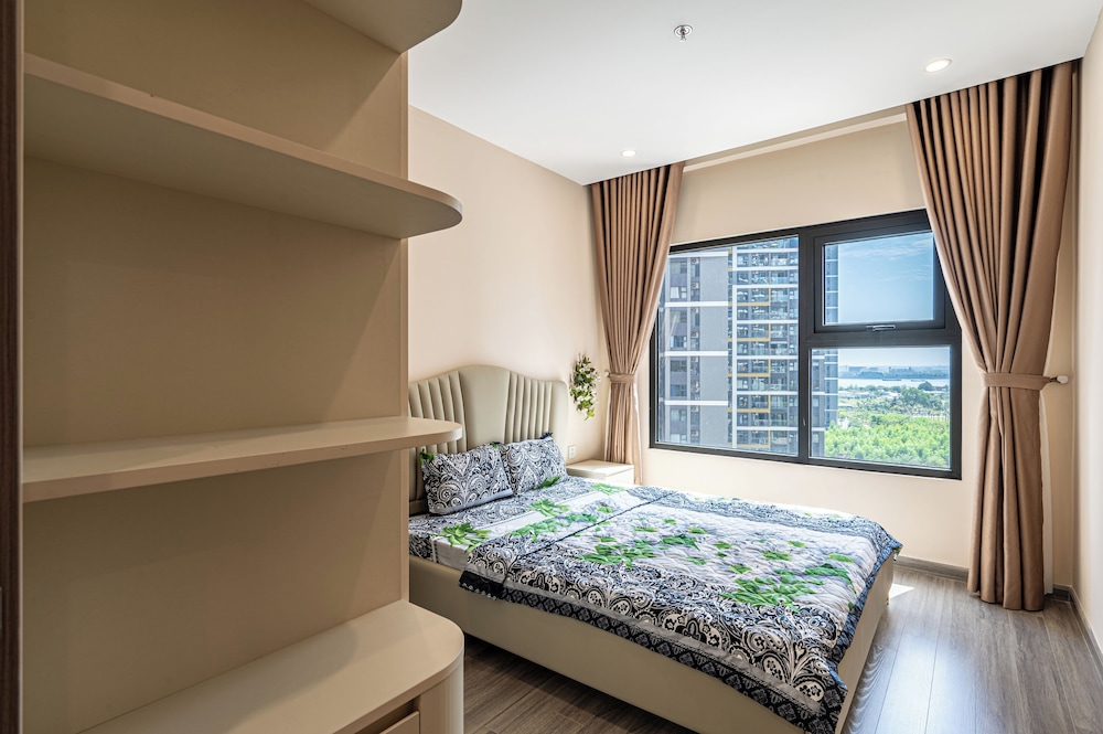 LA Nest 1BR River View Near Vincom