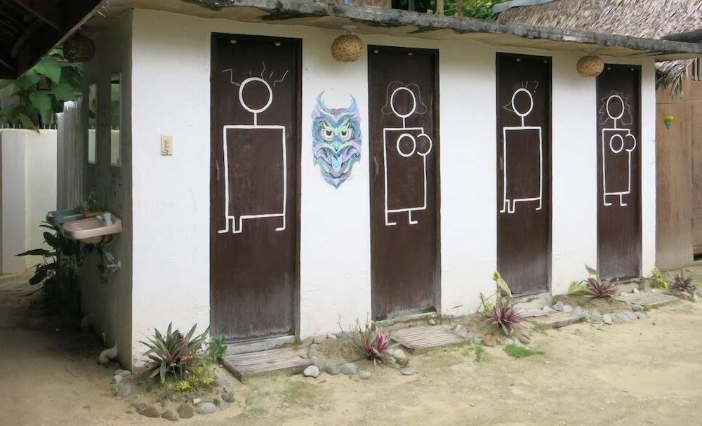Paglaom Hostel - Adults Only