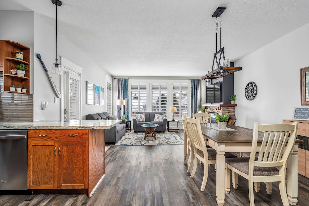 Rivergrass Condos
