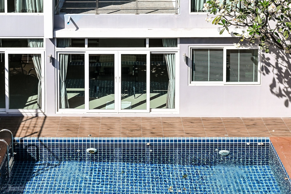 Golden Sea Hua Hin