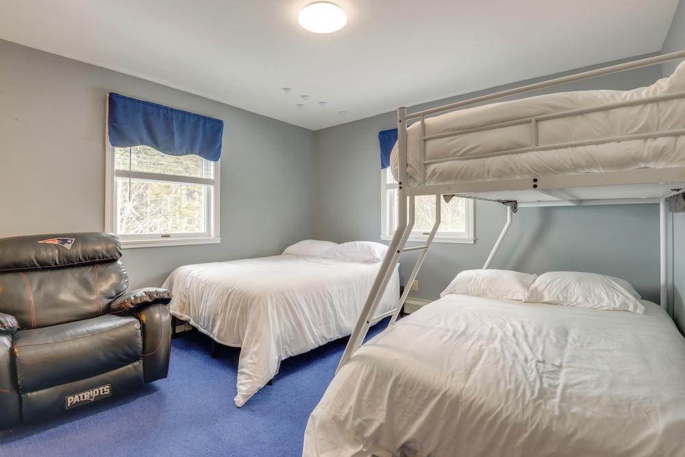 Ski, Golf & Hike: Spacious Dover Retreat!