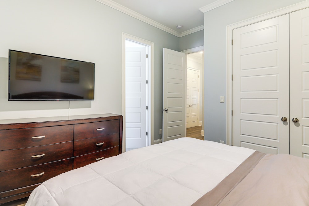 West ATL Home w/ Great Outdoor Space: 4 Mi to Dtwn