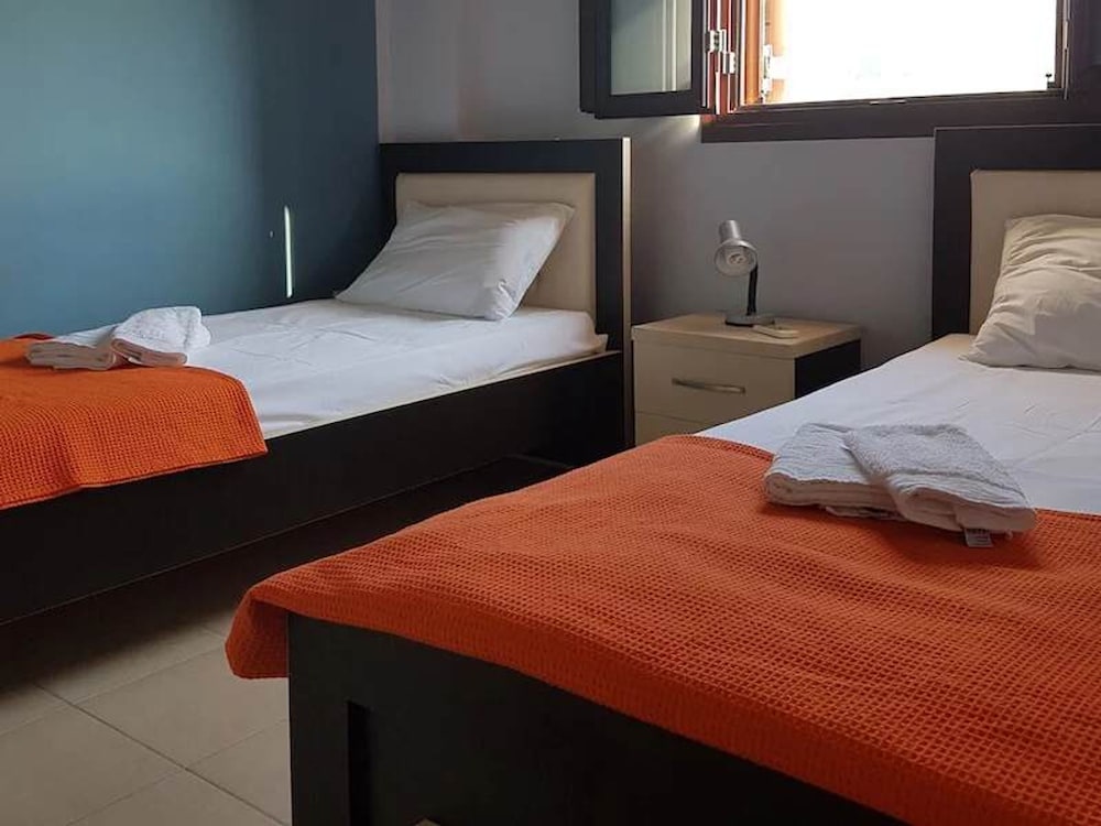 Villa Orestis - Stoupa Garden Getaway