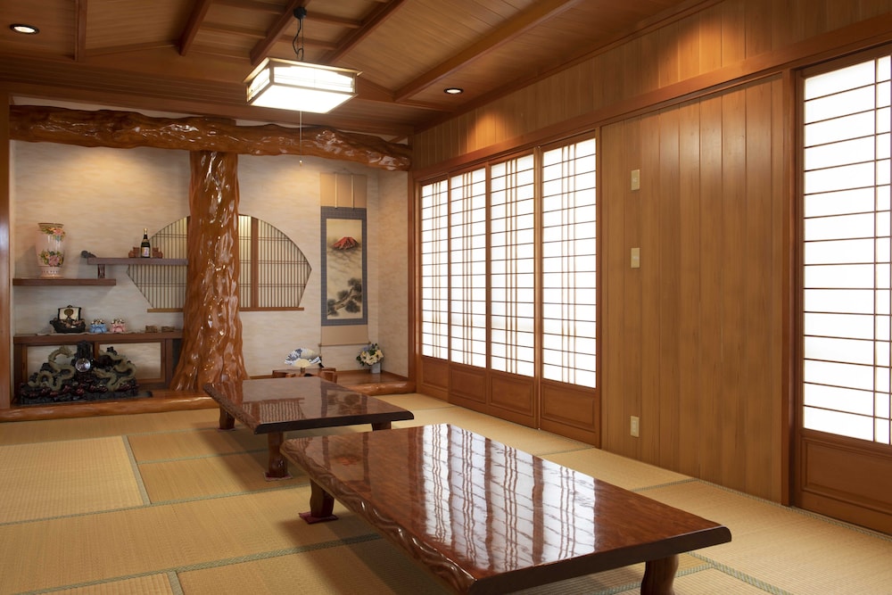 Miyakojima White House view 2