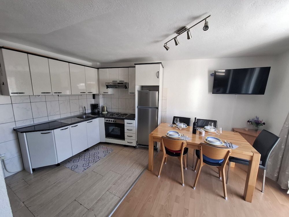 Apartments Kastilac with sea view