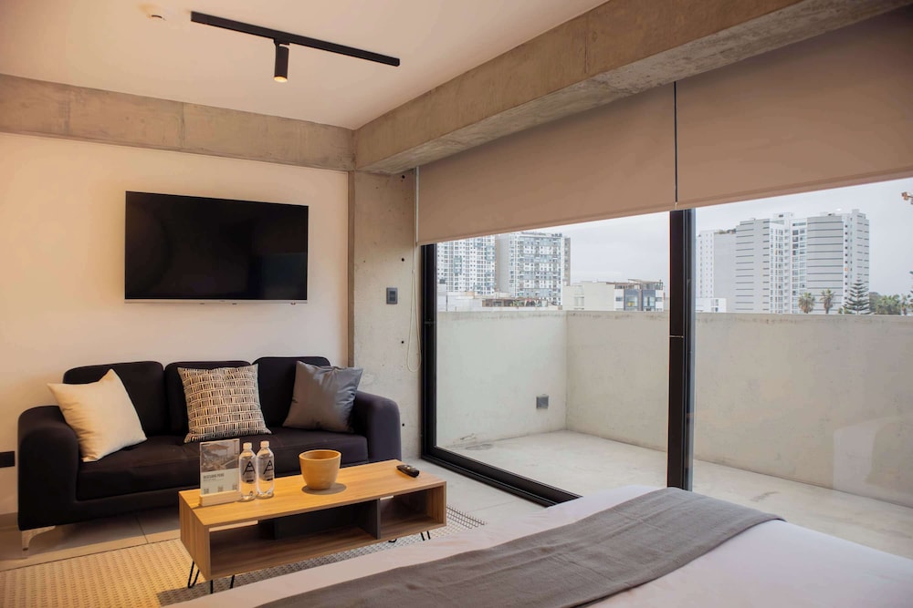 w Scenic 1BR w Terrace in Barranco