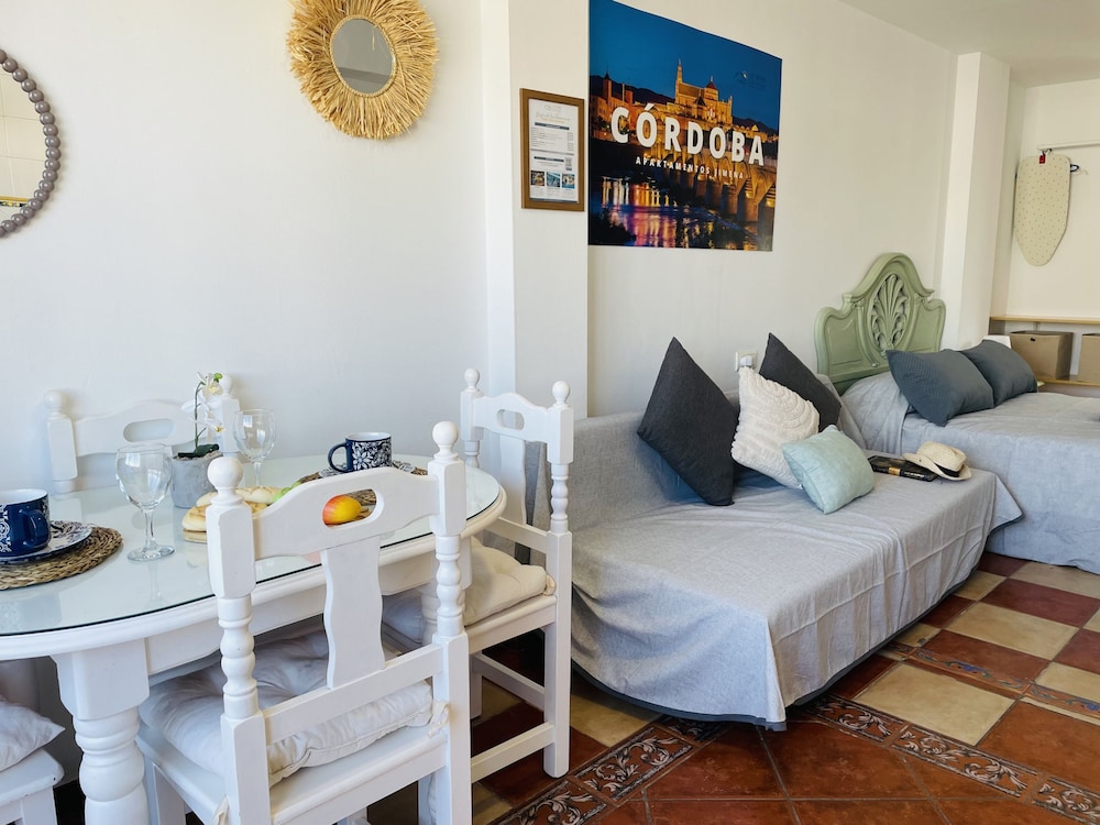 Estudio Cordoba Jimena by At Home Costa del Sol
