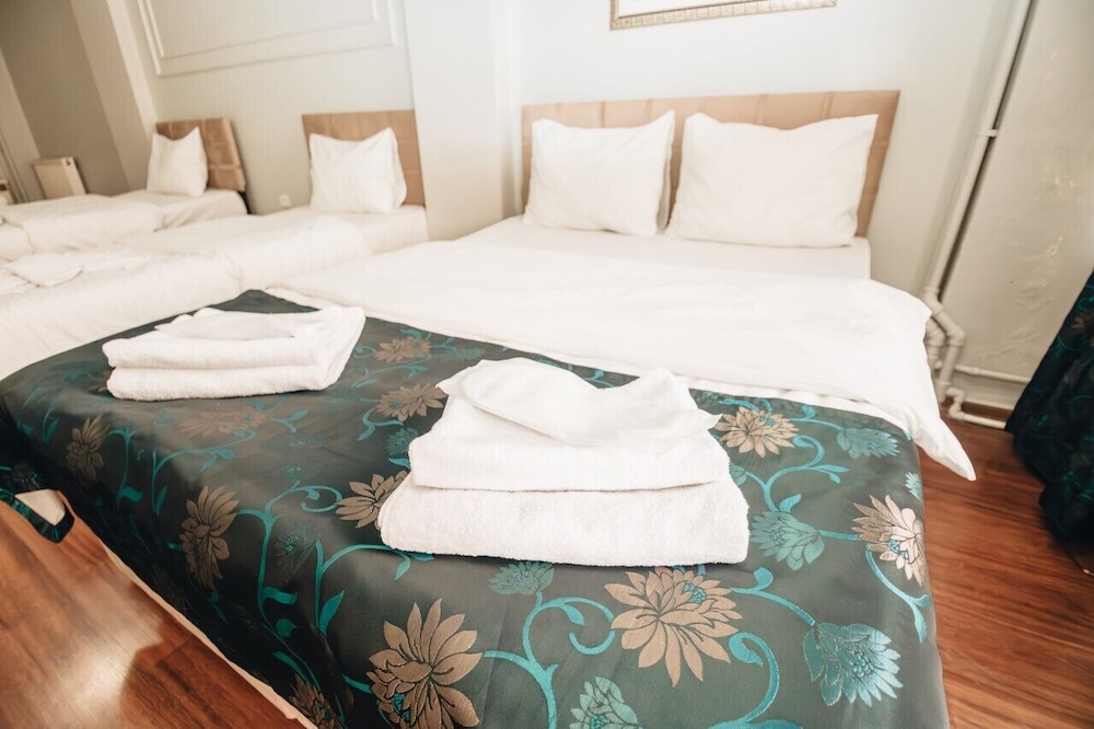 Safran Suites
