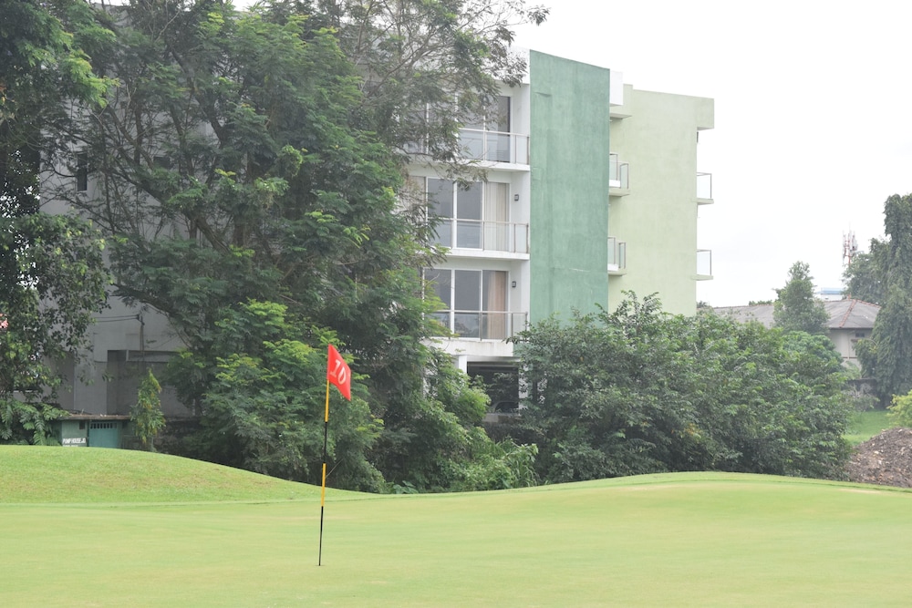 The Green' Apartments view 4