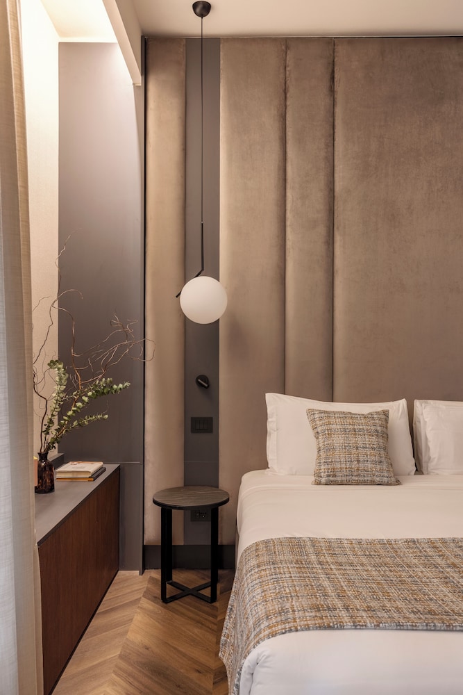 LUMERA STAY - Brera