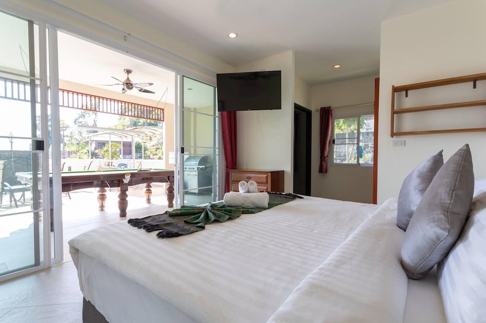 Luxury Seaview Villa, Infinity Pool, Sunset