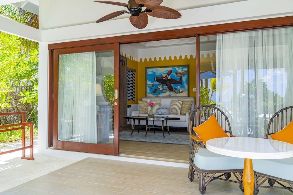 SAii Lagoon Maldives, Curio Collection By Hilton 72