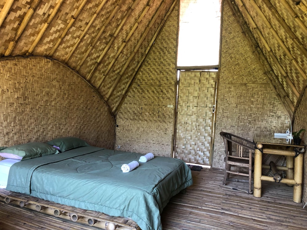 Bamboo & B - Hostel