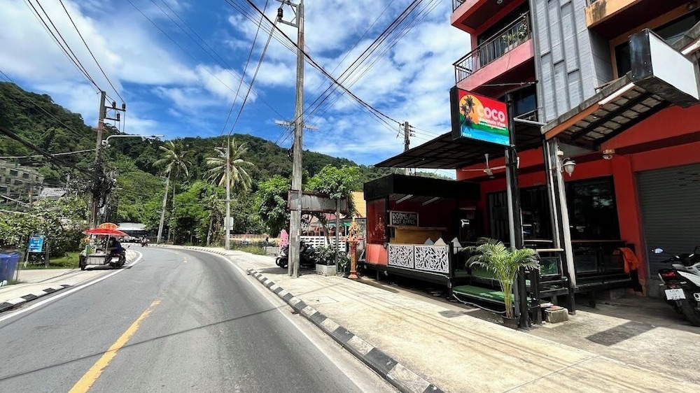 Photo 8