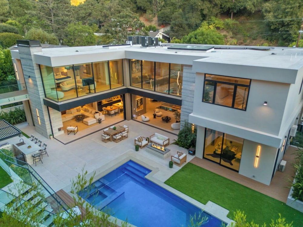 Hutton Modern