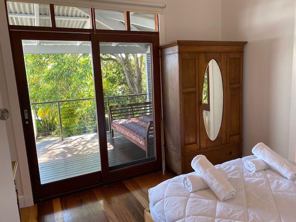 Seaview On Byron view 3