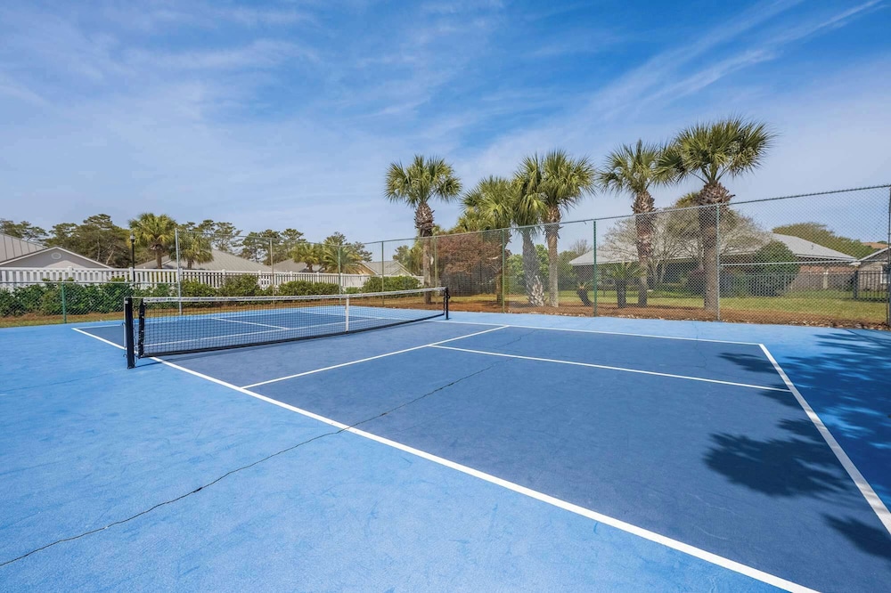 Private Beach & Community Pool