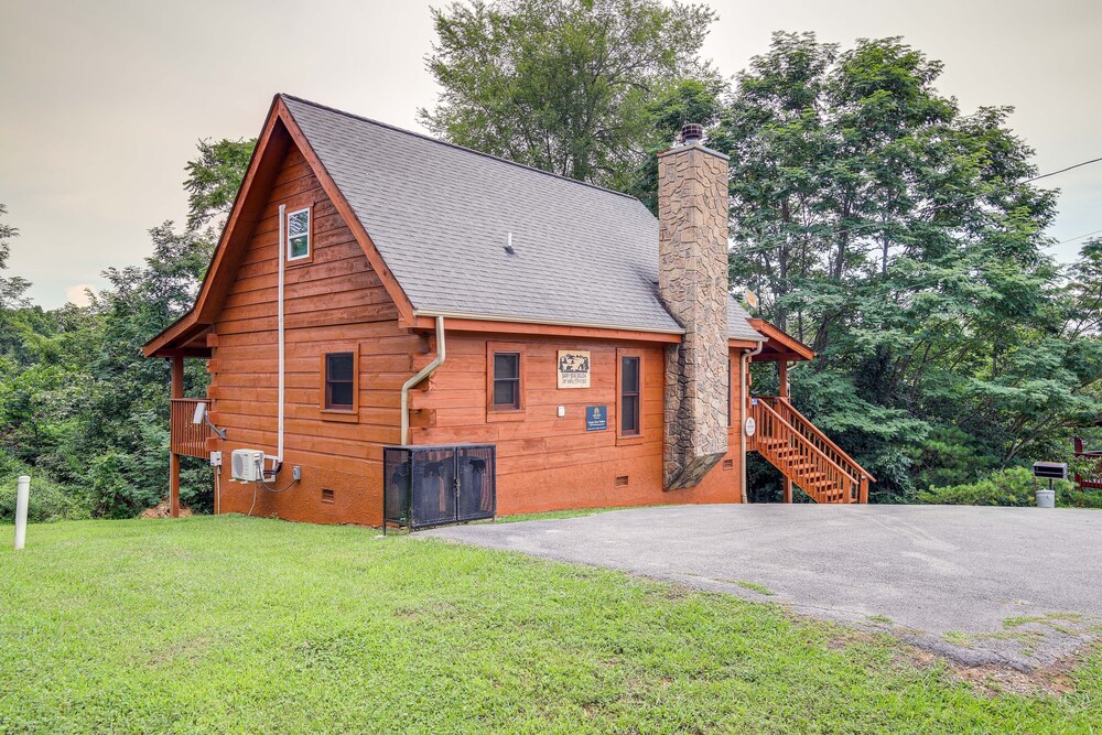Sevierville Cabin w/ Wraparound Deck + Lake Access view 3