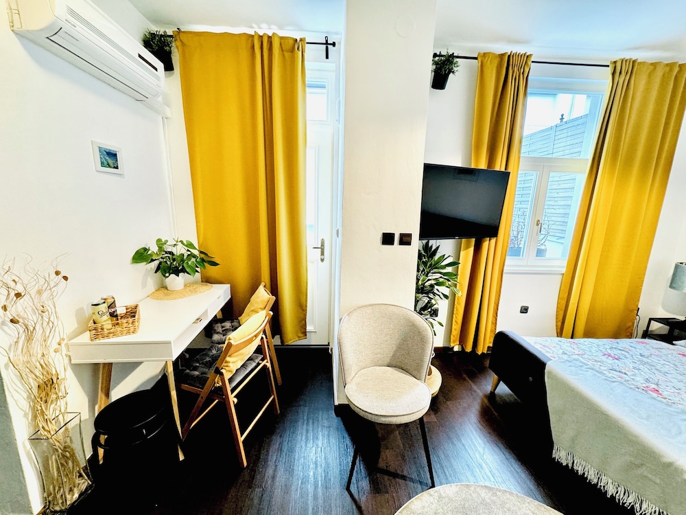 Apartments by Jacob
