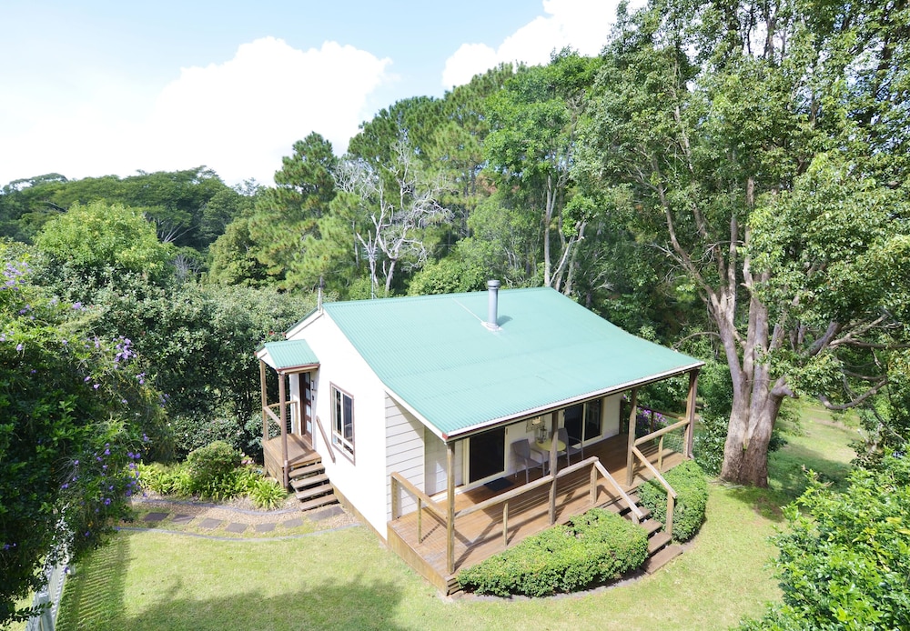 Apple Tree Cottage & Studio