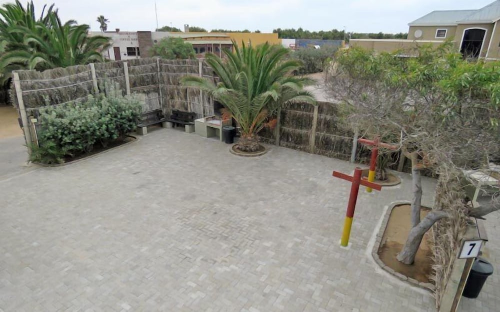 Photo 19