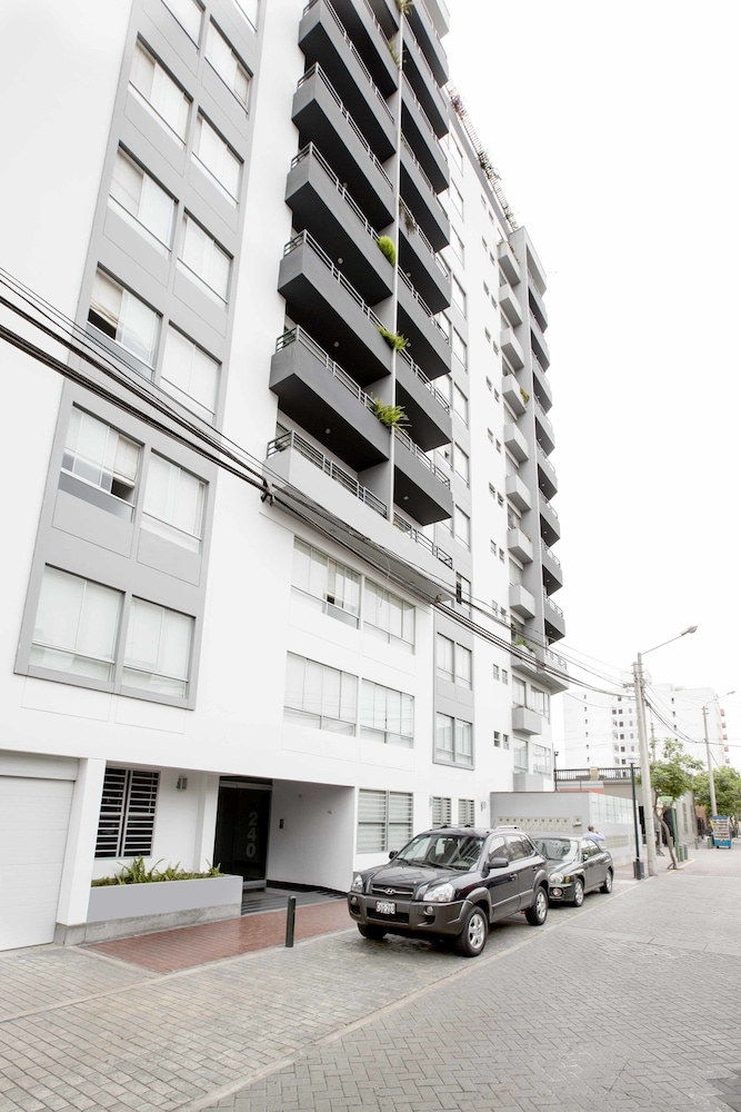 MLA apartments - Alcanfores