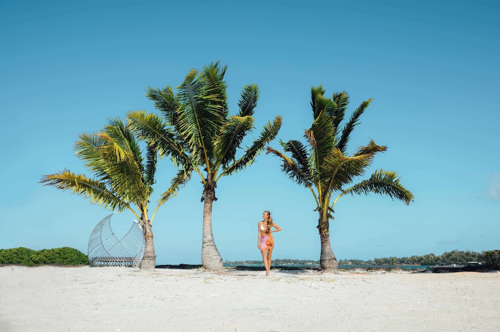 Radisson Blu Azuri Resort & Spa