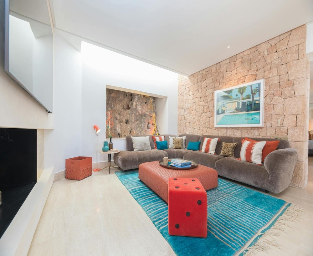 Appealing Villa Near Ibiza Town