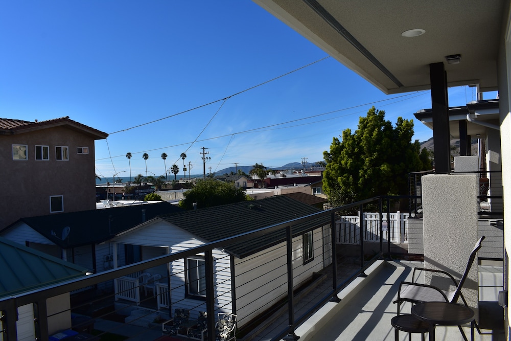 353 Hinds Avenue 1 Bedroom Apts by RedAwning view 5